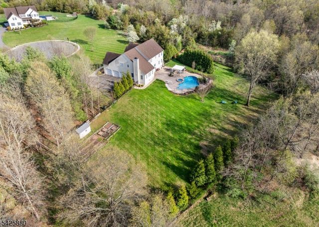 5 Rigger Ct, Hillsborough Twp., NJ 08844