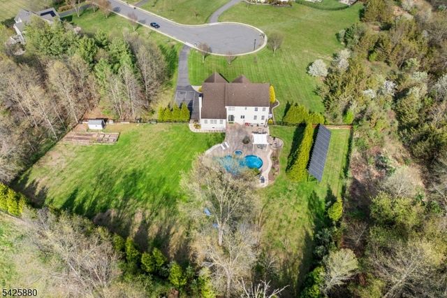 5 Rigger Ct, Hillsborough Twp., NJ 08844