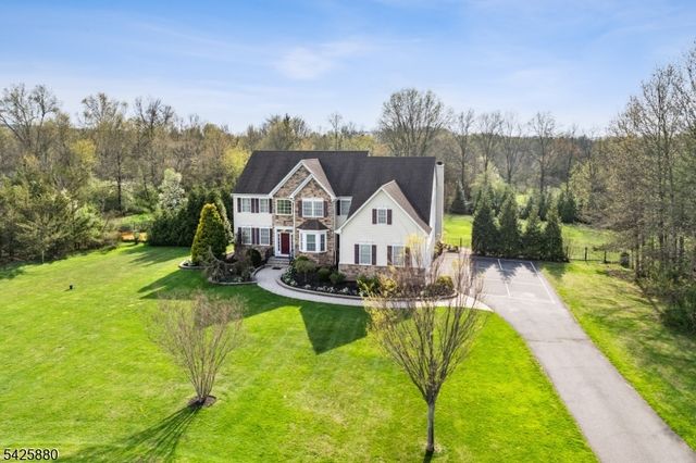 5 Rigger Ct, Hillsborough Twp., NJ 08844