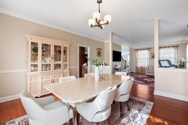 5 Rigger Ct, Hillsborough Twp., NJ 08844