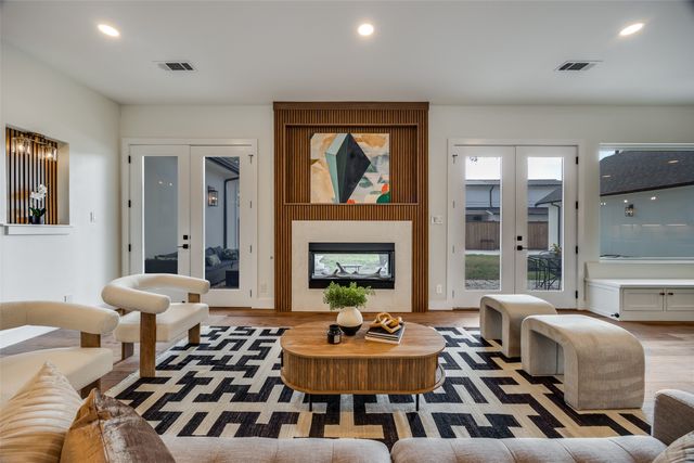 6422 Walnut Hill Lane, Dallas, TX 75230