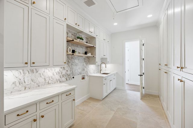 6422 Walnut Hill Lane, Dallas, TX 75230