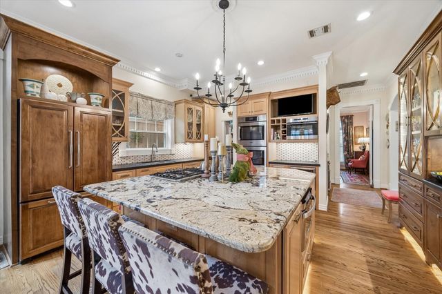 2120 Potomac Drive A, Houston, TX 77057