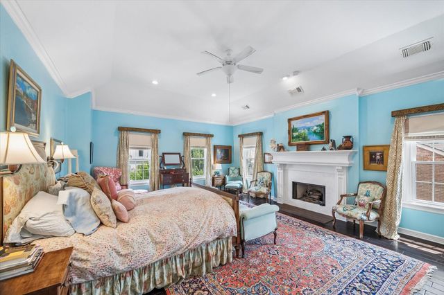 2120 Potomac Drive A, Houston, TX 77057