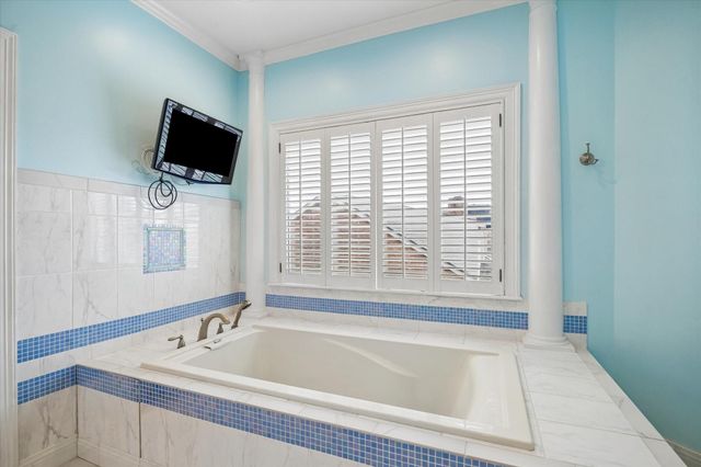 2120 Potomac Drive A, Houston, TX 77057