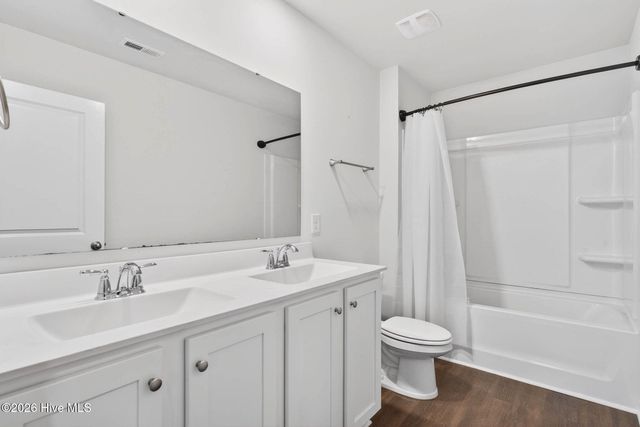 1573 Murre Court SE, Bolivia, NC 28422