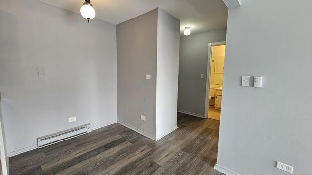 850 E Old Willow Road 218, Prospect Heights, IL 60070