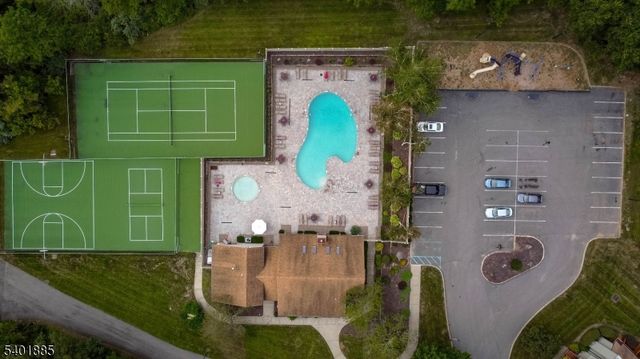 47 Rhea Run, Hampton Twp., NJ 07860