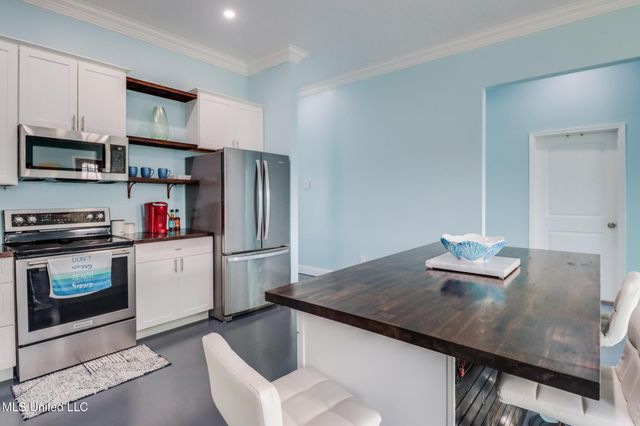 306 Cowan Road, Gulfport, MS 39507