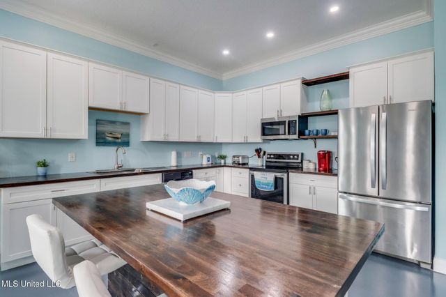 306 Cowan Road, Gulfport, MS 39507