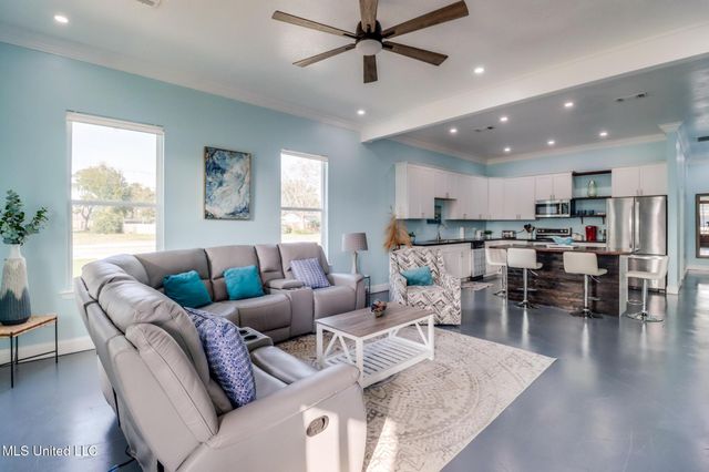 306 Cowan Road, Gulfport, MS 39507