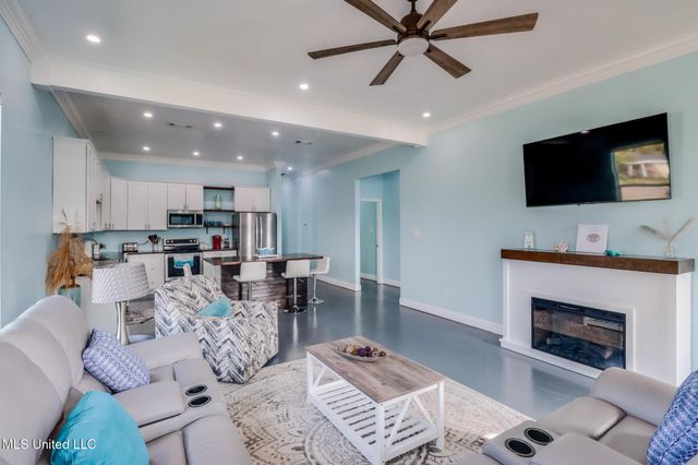 306 Cowan Road, Gulfport, MS 39507