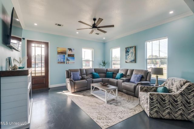 306 Cowan Road, Gulfport, MS 39507