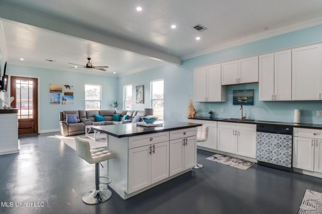 306 Cowan Road, Gulfport, MS 39507