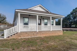 306 Cowan Road, Gulfport, MS 39507