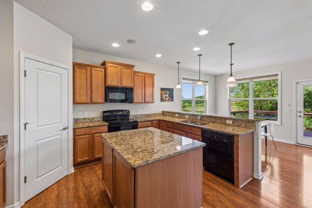 5100 Merrimac Lane N, Plymouth, MN 55446