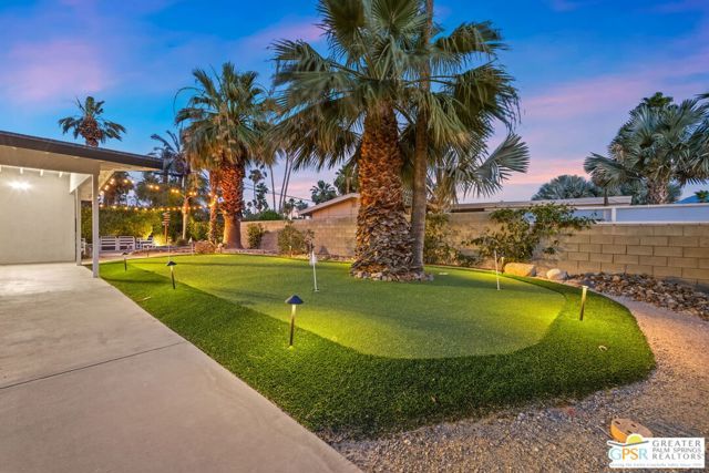 242 Cerritos Drive, Palm Springs, CA 92262