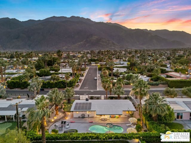 242 Cerritos Drive, Palm Springs, CA 92262