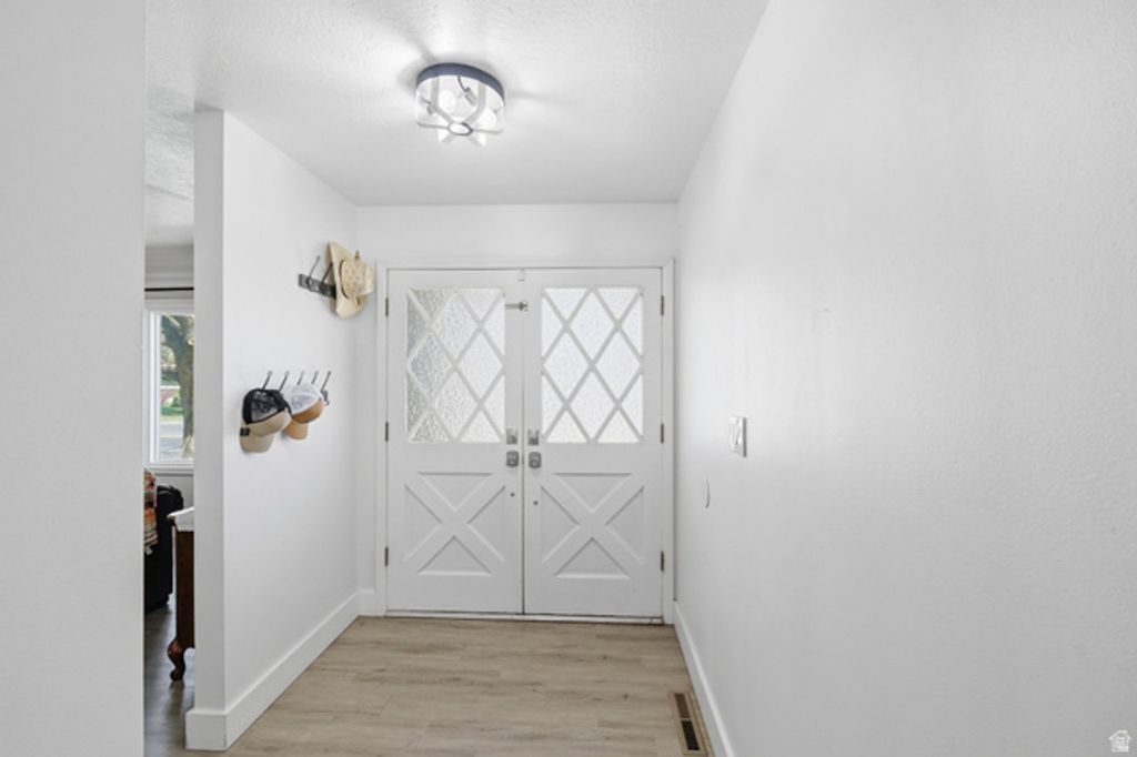 Image 2 of property listing at 466 W 200 N, Logan, UT 84321