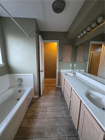 2837 Oso Pkwy, Corpus Christi, TX 78414