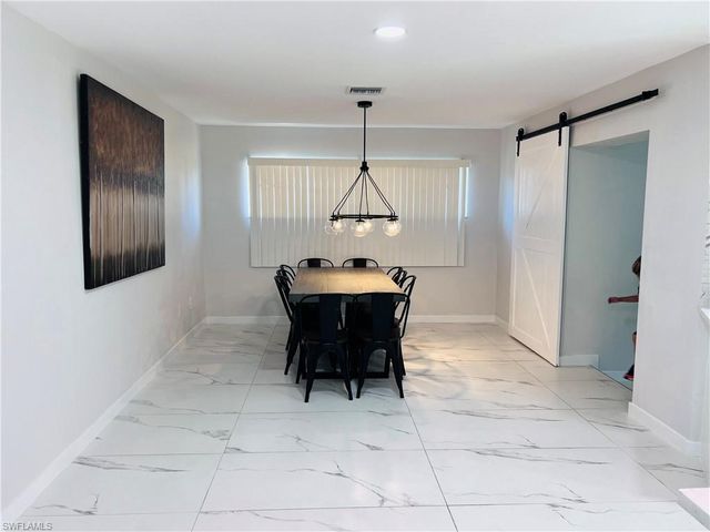 4439 Parrot AVE, Naples, FL 34104