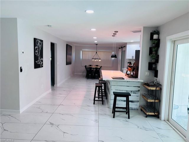 4439 Parrot AVE, Naples, FL 34104