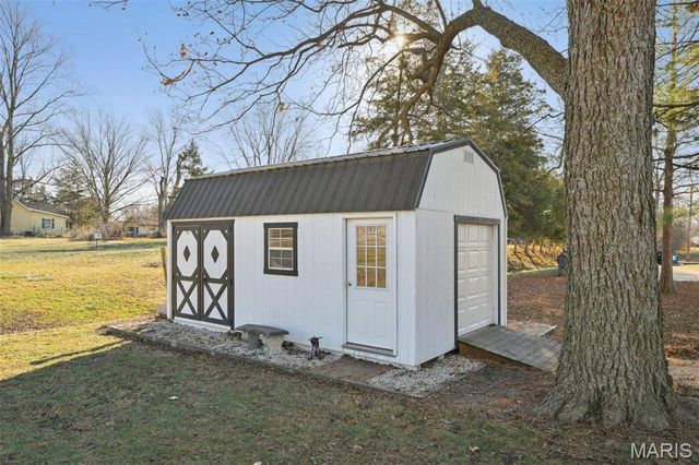 312 E Madison Street, Millstadt, IL 62260