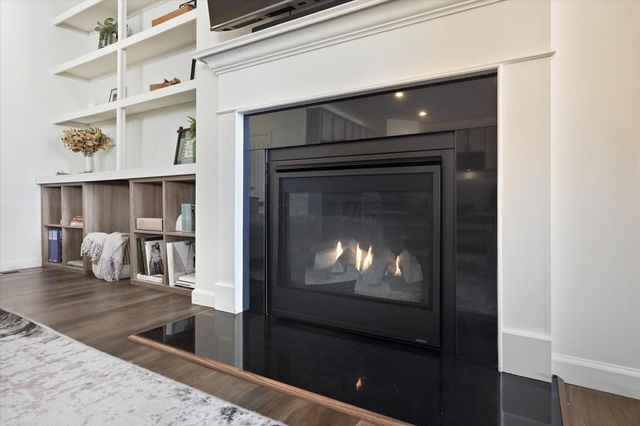 528 Golden Pond Avenue, Johnstown, OH 43031