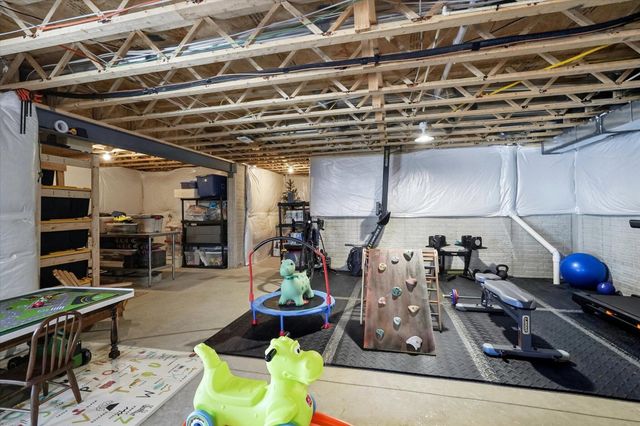 528 Golden Pond Avenue, Johnstown, OH 43031