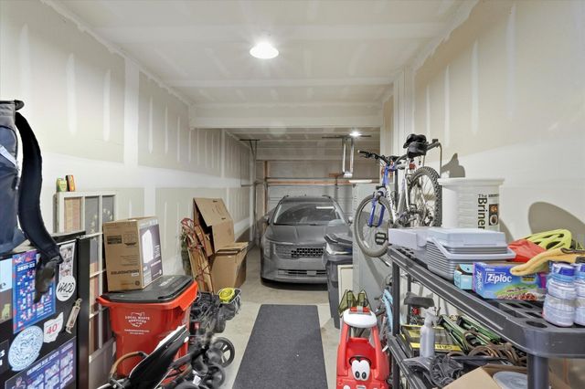 528 Golden Pond Avenue, Johnstown, OH 43031