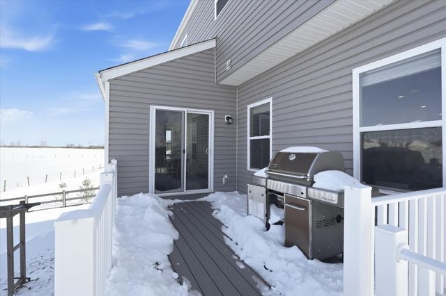 528 Golden Pond Avenue, Johnstown, OH 43031