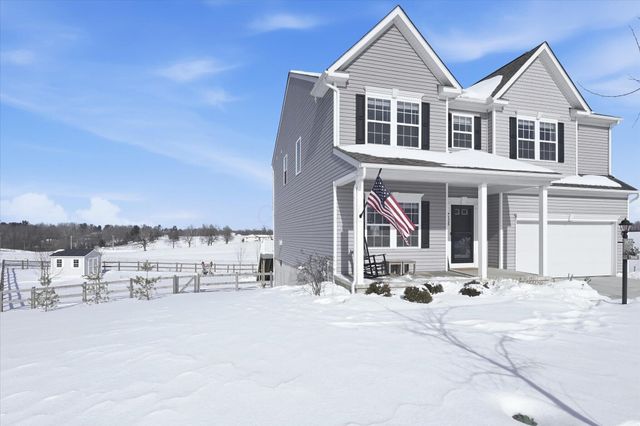 528 Golden Pond Avenue, Johnstown, OH 43031