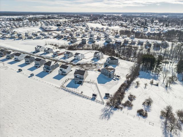 528 Golden Pond Avenue, Johnstown, OH 43031