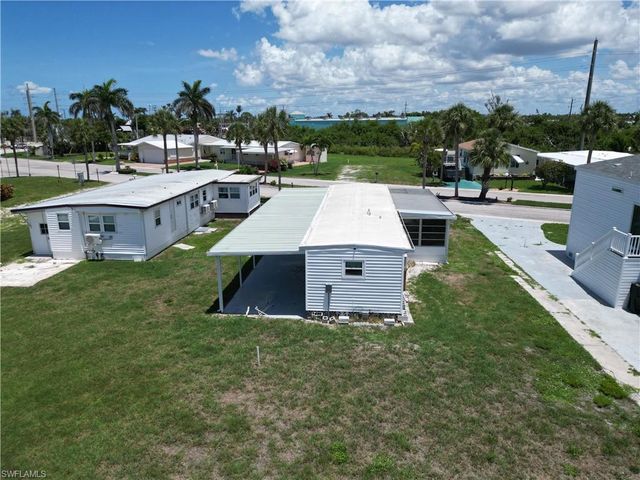 11371 Bayside BLVD, Fort Myers Beach, FL 33931