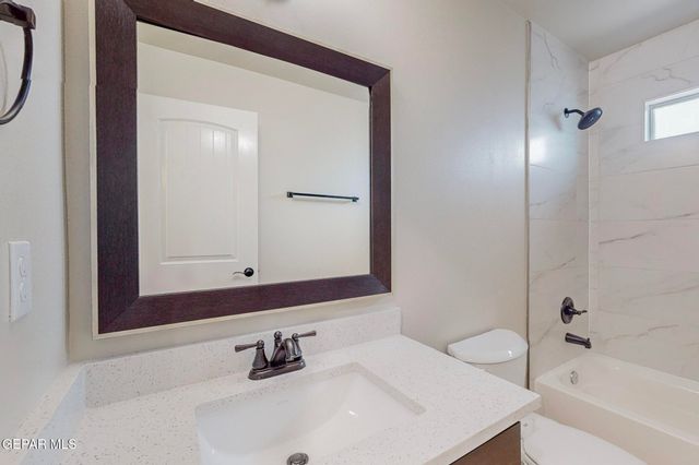 516 LOGWOOD Avenue, Canutillo, TX 79835