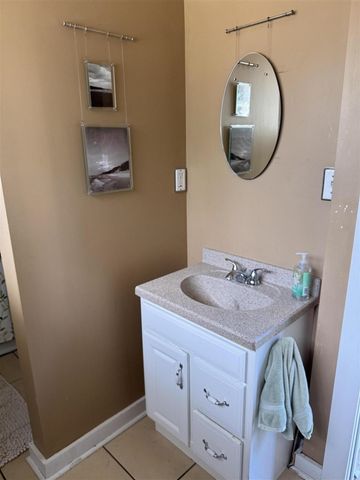 748 Green Street, South Haven, MI 49090