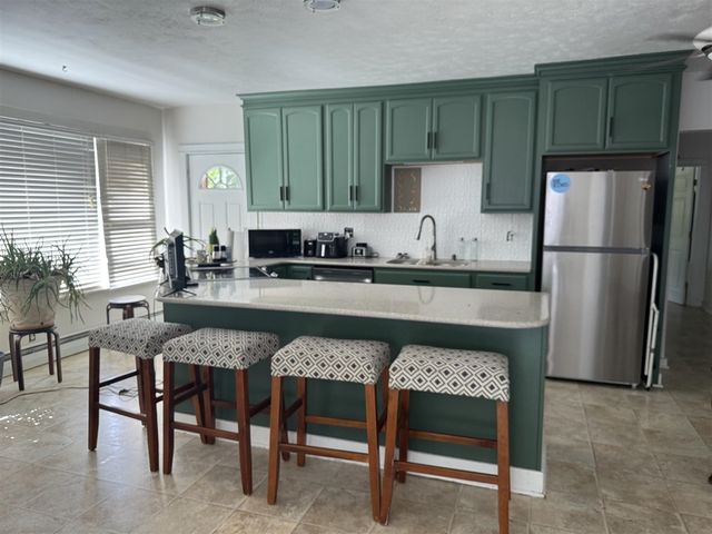 748 Green Street, South Haven, MI 49090