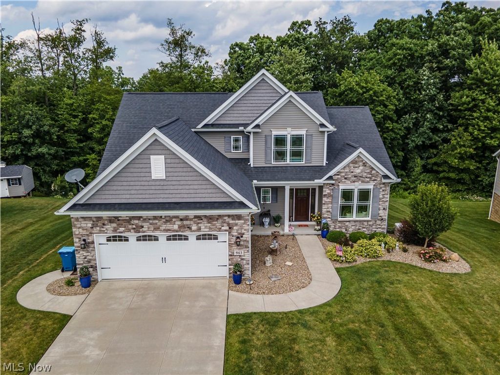 963 Cook Drive, Canal Fulton, OH 44614