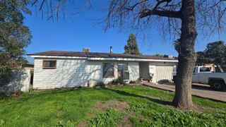 3000 E Westcott Avenue, Visalia, CA 93292