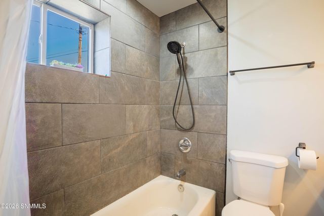 1035 E Mulberry Avenue, Las Cruces, NM 88001