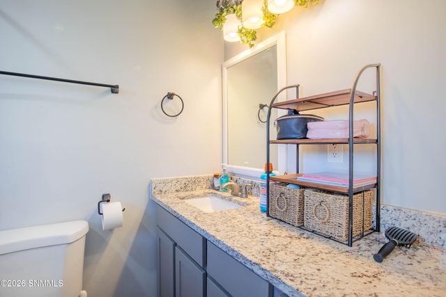 1035 E Mulberry Avenue, Las Cruces, NM 88001