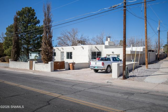 1035 E Mulberry Avenue, Las Cruces, NM 88001