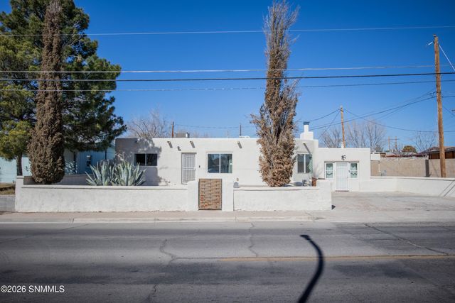 1035 E Mulberry Avenue, Las Cruces, NM 88001