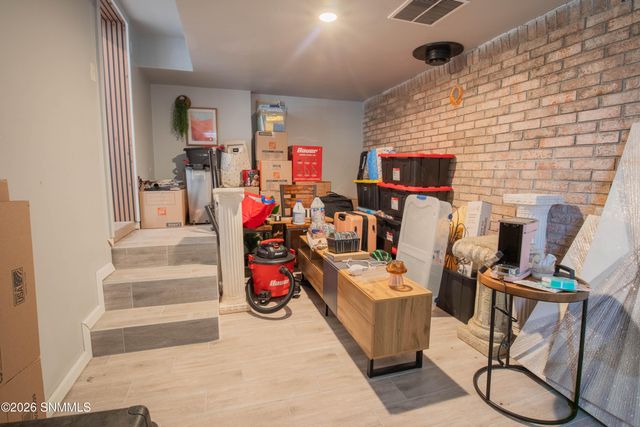 1035 E Mulberry Avenue, Las Cruces, NM 88001