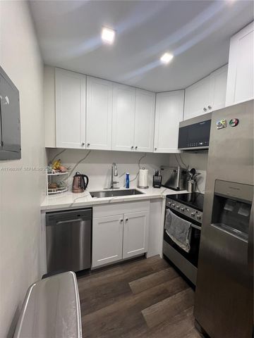 3642 NE 171st St 307, North Miami Beach, FL 33160