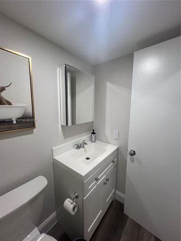 3642 NE 171st St 307, North Miami Beach, FL 33160