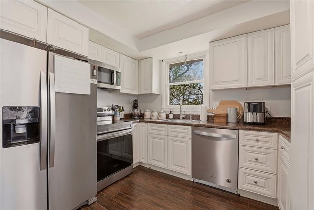 250 Bonnacroft Dr, Hermitage, TN 37076