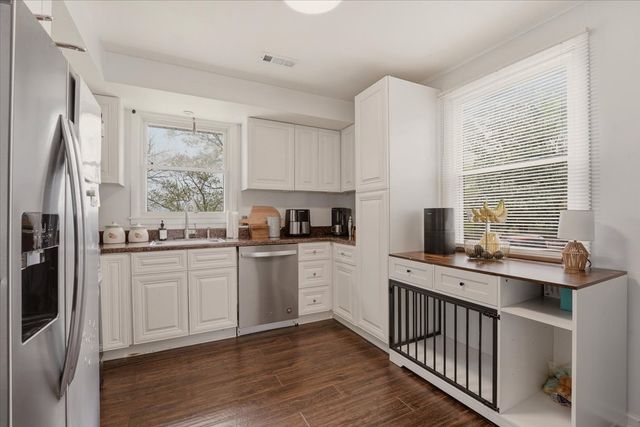 250 Bonnacroft Dr, Hermitage, TN 37076