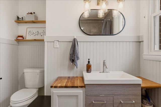 250 Bonnacroft Dr, Hermitage, TN 37076