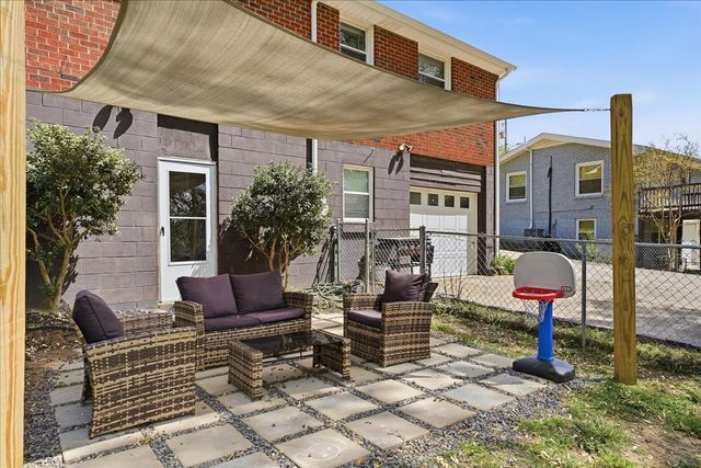 250 Bonnacroft Dr, Hermitage, TN 37076